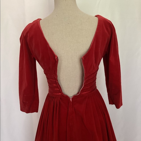 Vintage jr.theme Velvet red dress - Picture 7 of 10